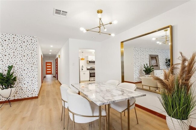 Photo - 1832 Lowerline St