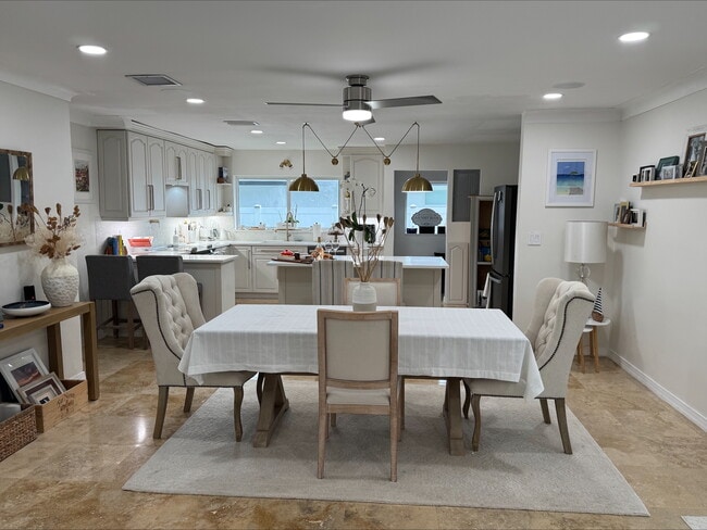 Photo - 1960 NE 30th St