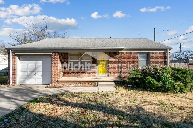 Building Photo - Move-In ready 2 bed/ 1bath + 1 car garage