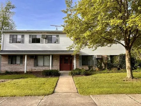 Photo - 470 Echo Ln (Aurora, IL)