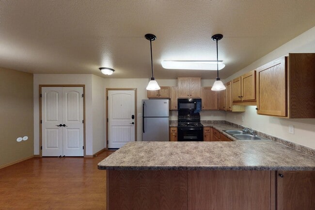 Photo - Williston Garden