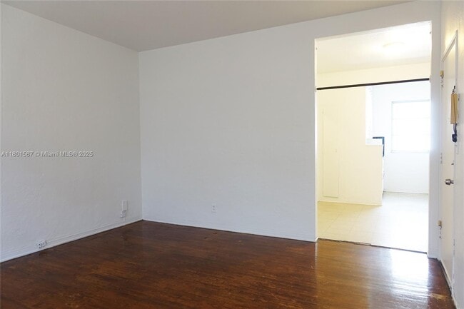 Photo - 905 16th St Unit 8