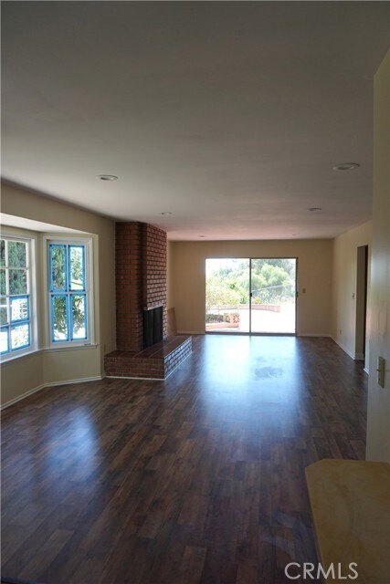 Photo - 2110 Skyline Dr