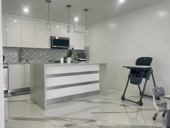 Building Photo - 15465 SW 86th Terrace