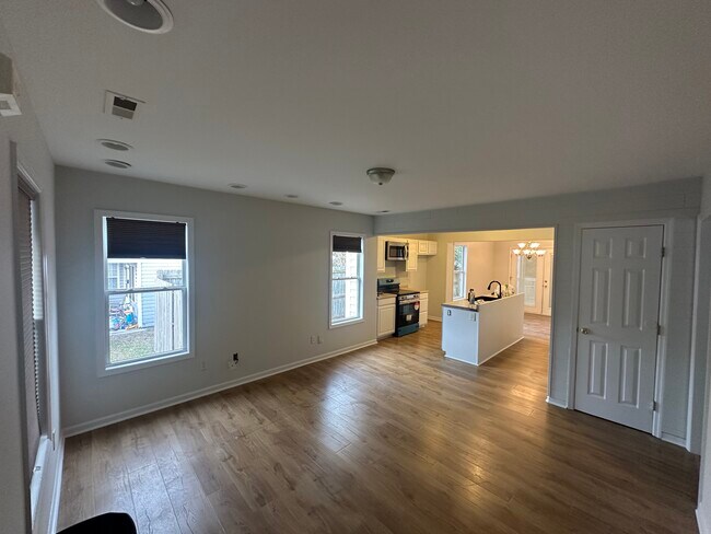 Photo - 1112 Brown St