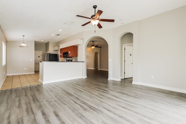 Photo - 30853 Sade Ct