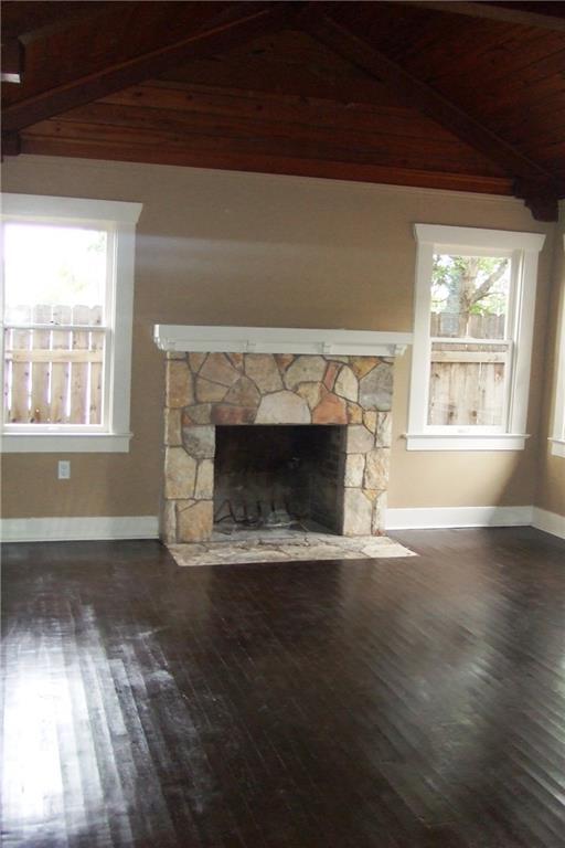 Photo - 700 E 45th St