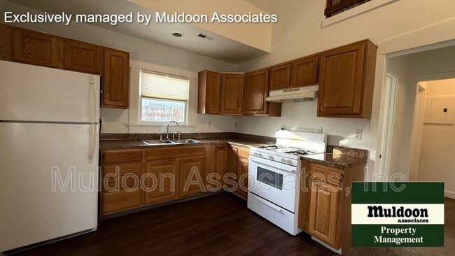 Photo - 1137 Van Buren St