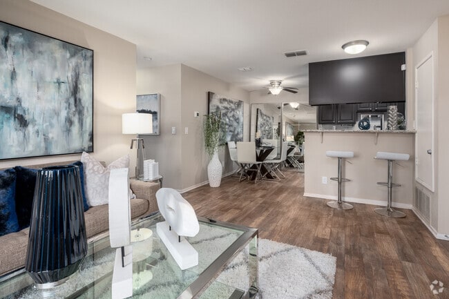 2BR, 2BA - 881SF - Living Room