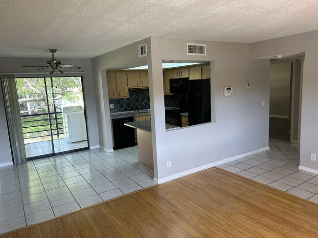 Photo - 4147 Oak Terrace Dr