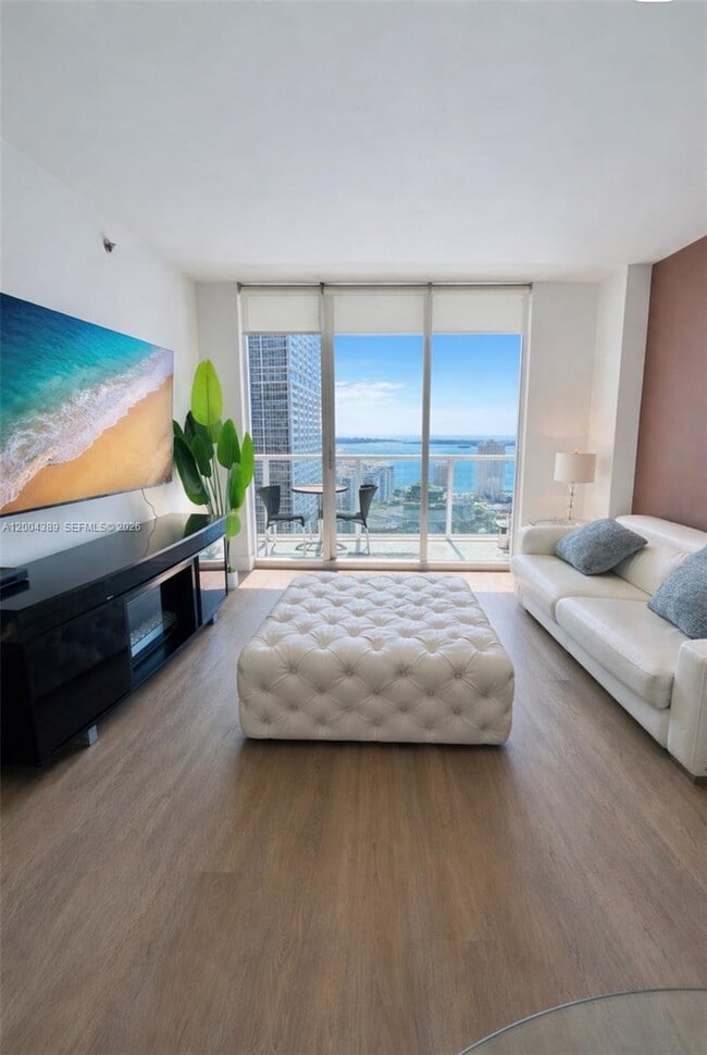 Photo - 500 Brickell Ave Unit 3700
