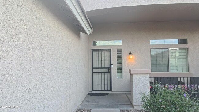 Photo - 16624 W Saguaro Ln