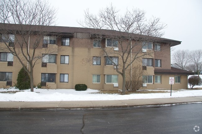 Photo - Ridgewood & Westridge Apartments