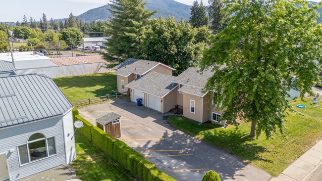 Photo - 1407 E Randle Ave