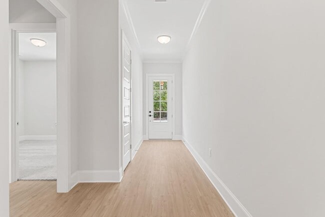 Photo - 287 J Hunter's Way S