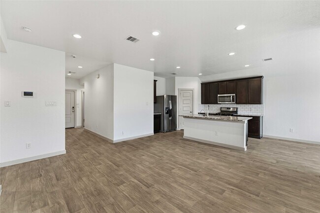 Photo - 8127 Molasses Wy