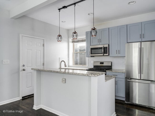 Photo - 5134 N Oakley Ave Unit 2F