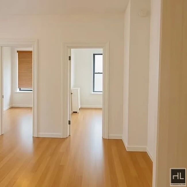 Photo - 2-Bedroom 1-Bathroom in an amazing Astoria Location Unit 3R