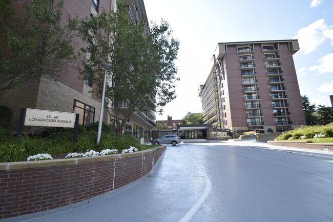 Photo - 60 Longwood Ave Unidad 710