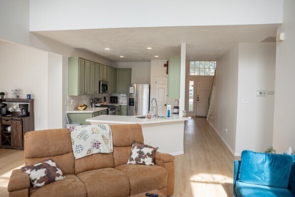 315 Vantage Pointe Cir