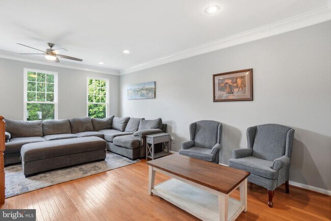 Photo - 8133 Dove Cottage Ct