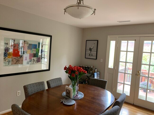 4843 Willett Pky