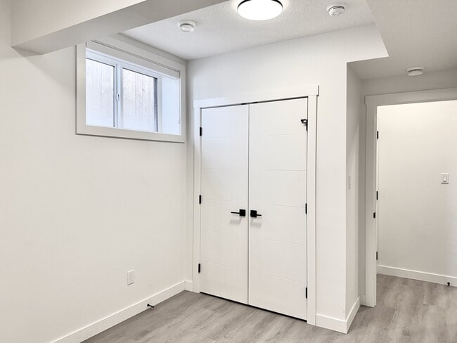 Photo - 9703 174 St NW