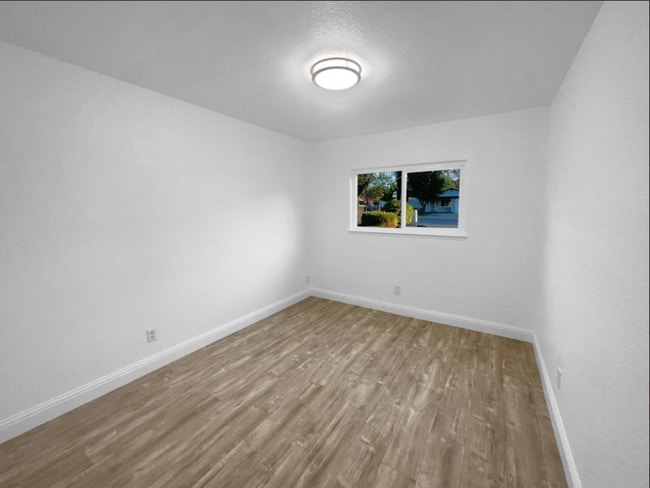 Photo - 1109 Frienza Ave