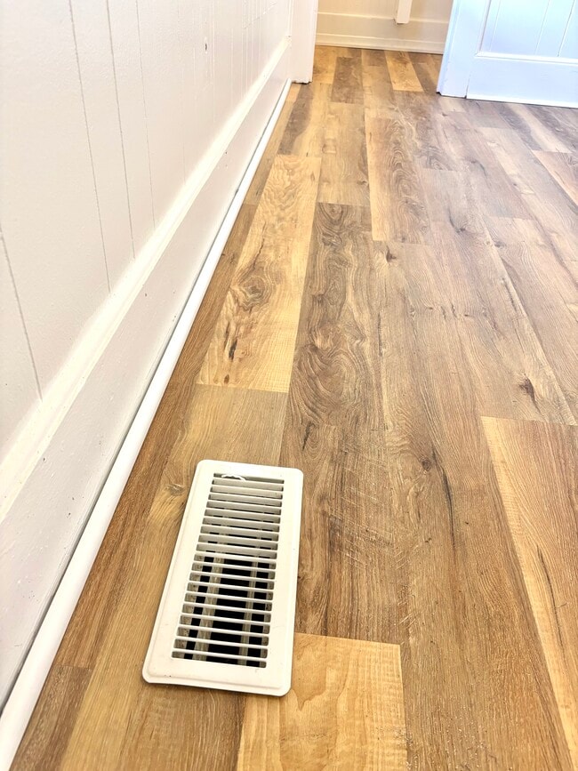 Photo - 601 J St