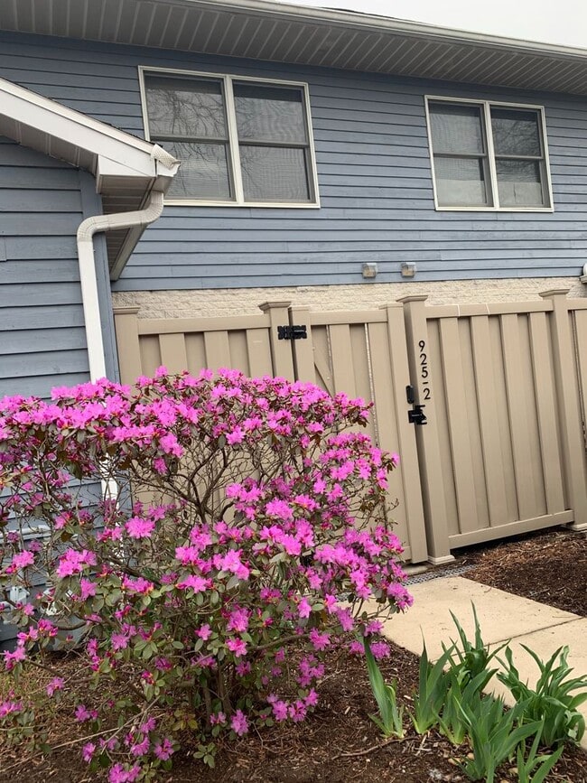 Photo - 2 Bedroom 1.5 Bathroom Townhouse