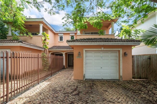 Building Photo - 3060 Matilda St Rental