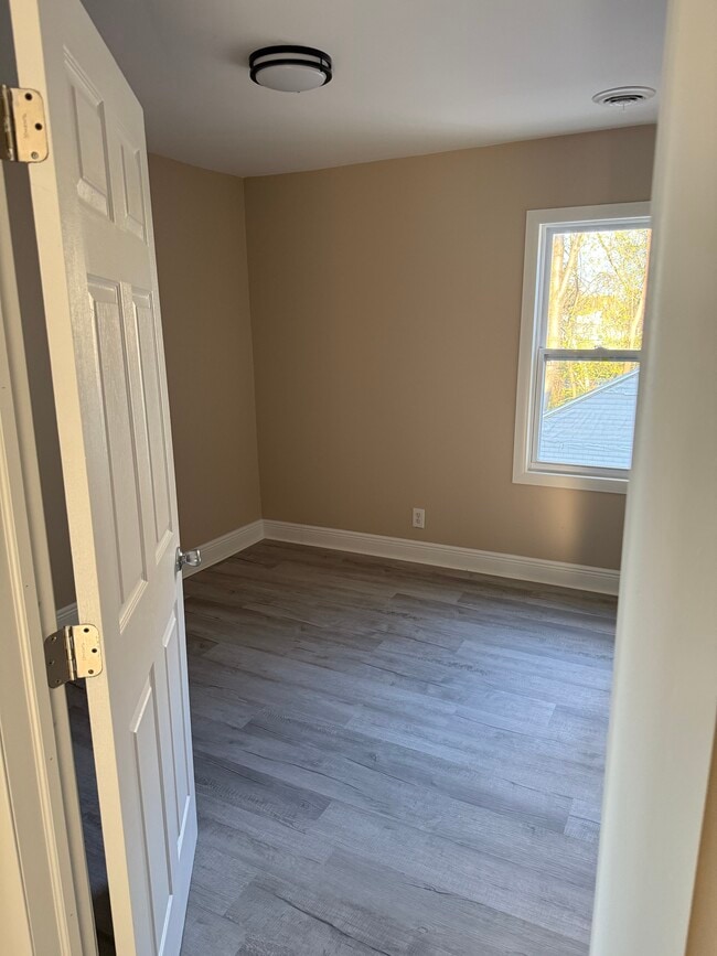 Photo - 139 W Bissell St Unit 3