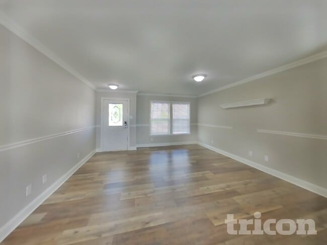 Photo - 404 W Warrior Ct