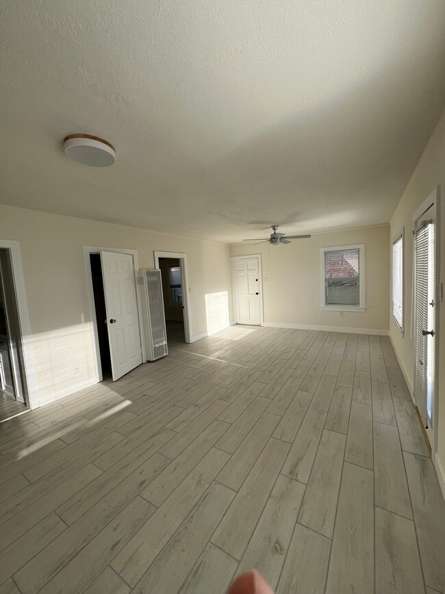 3004 Highland Ave