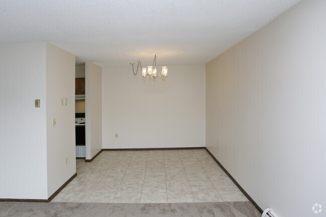 Photo - Highland Chateau