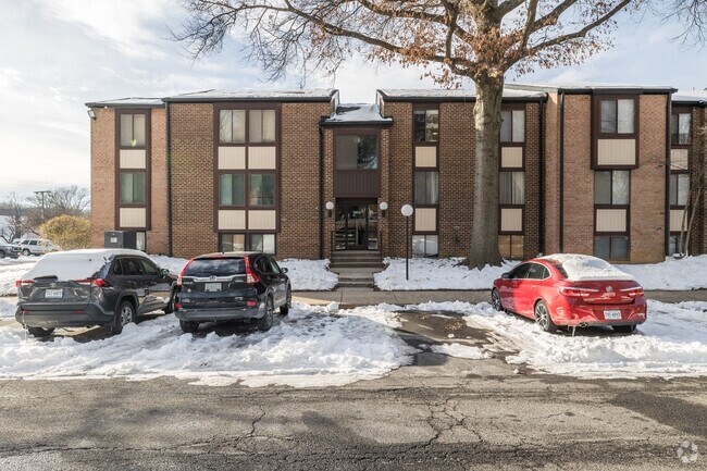 Photo - Hawthorne Village Condominiums