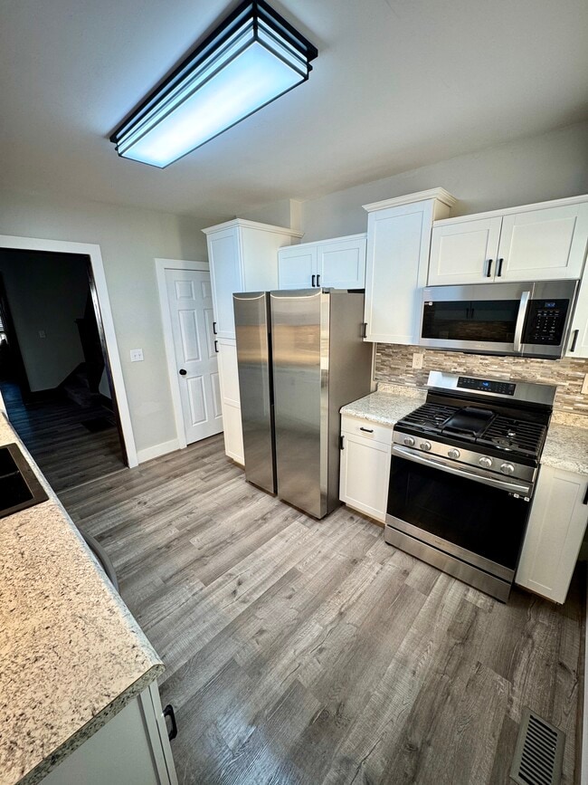 Photo - 757 N Jay St Unidad 757