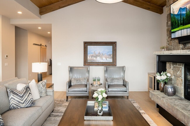 Photo - 83 Mountain Loop Rd Unit ID1255690P