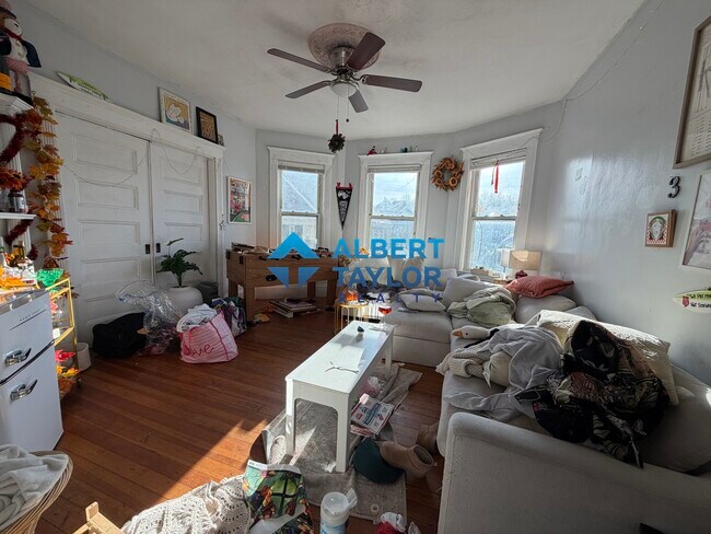 Building Photo - 45 Cherokee St Unit 3