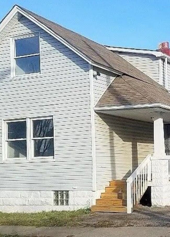 Building Photo - 3279 W 50th St Rental