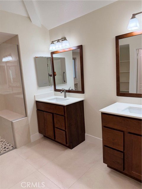 Photo - 705 Bay Hill Dr