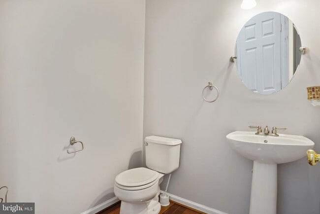 Photo - 4957 Breeze Way