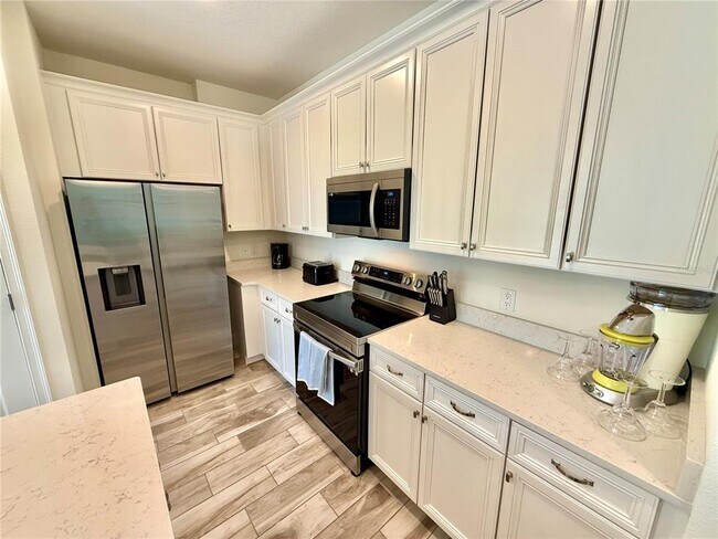 Photo - 2906 Castaway Ln