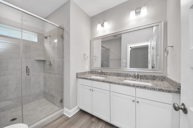 Building Photo - 5300 Berkeley Knl Cir