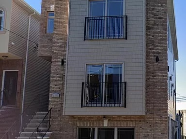 203 Cleveland Ave Unit 2