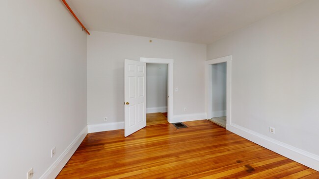 Photo - 3147 Washington St Unidad #1