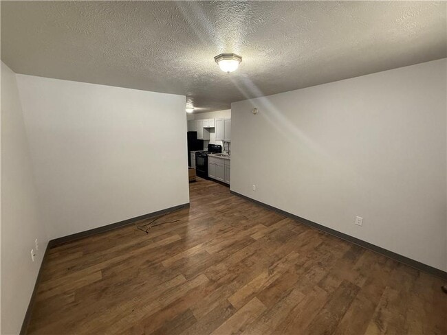 Photo - 269 E Pickens Rd Unit 1