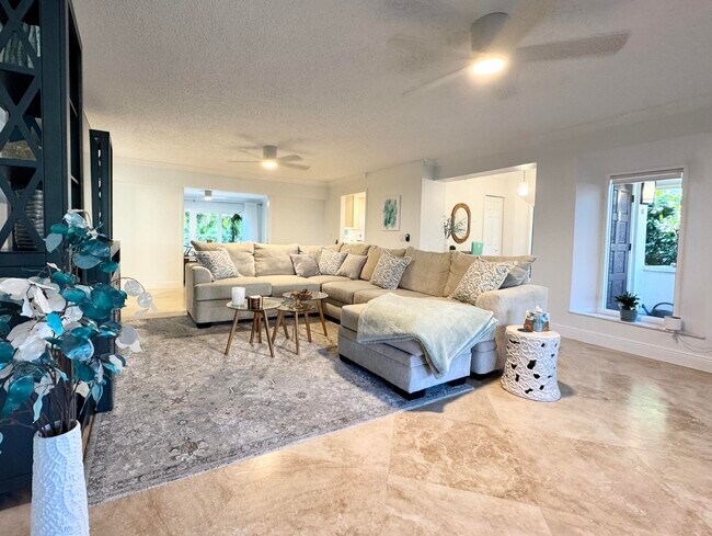 4161 U.S. Hwy 1 Unit I2