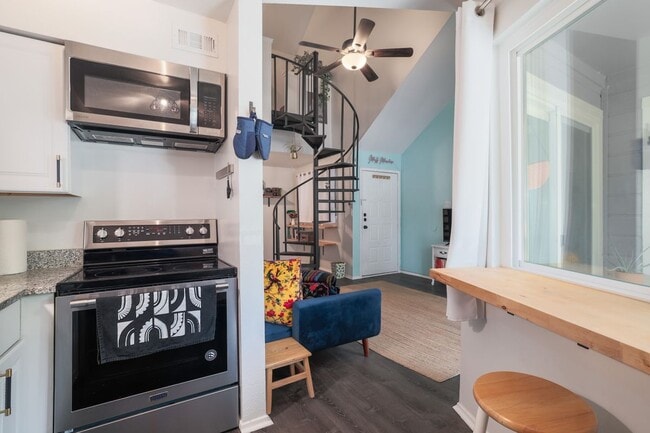 Photo - 1840 Burton Dr Unidad 223