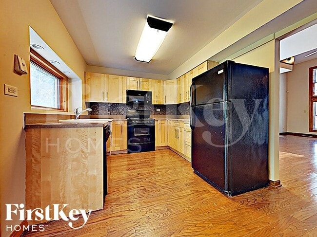 Photo - 2615 Moss Ln